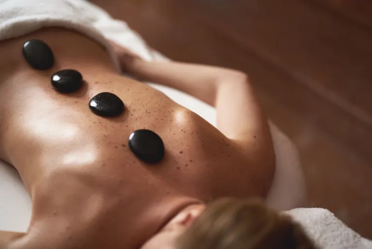 Hot stone massage in Frankfurt at Thai Massage Erawan